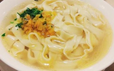 老四季抻面店(辽河街店)好吃,正宗的抻面哪里吃